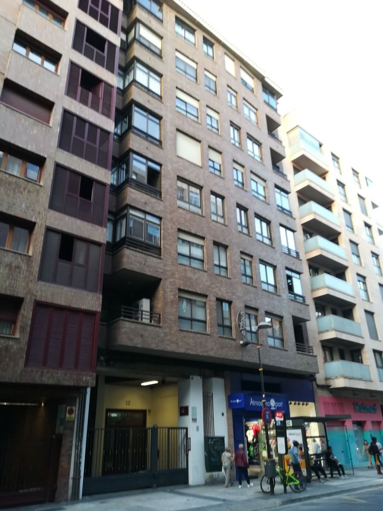 12m² Garage in Zaragoza, Spain No. 263543