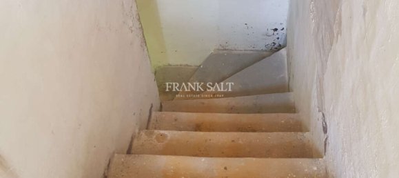 Adosado de 4 dormitorios en Birgu, Malta No. 2702 5