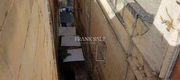 Adosado de 4 dormitorios en Birgu, Malta No. 2702 4