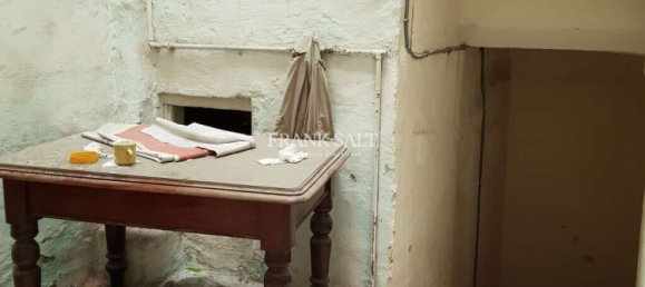 Adosado de 4 dormitorios en Birgu, Malta No. 2702 18