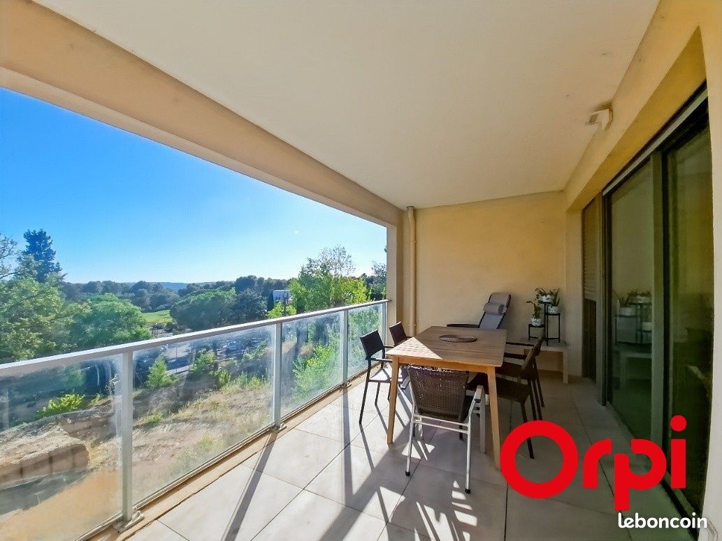 Studio in Aix-en-Provence, France No. 329594