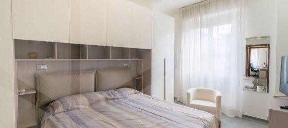 2 bedrooms Apartment in Milan, Italy No. 332135 8