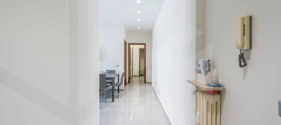 2 bedrooms Apartment in Milan, Italy No. 332135 17