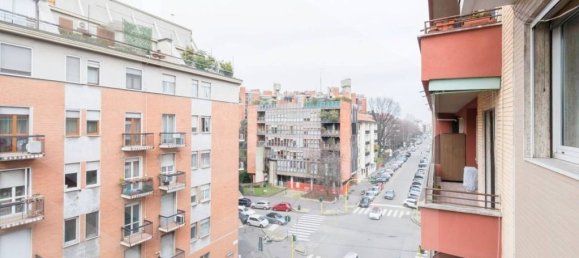 2 bedrooms Apartment in Milan, Italy No. 332135 20