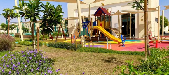 4 bedrooms Villa in Sharjah, UAE No. 8209 14