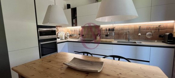 3 bedrooms Villa in Castellanza, Italy No. 340659 7