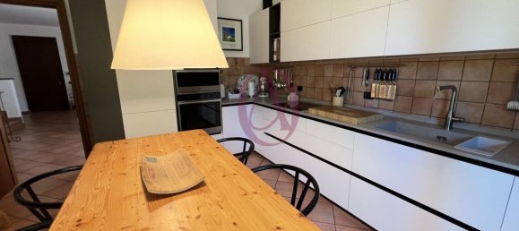 3 bedrooms Villa in Castellanza, Italy No. 340659 9