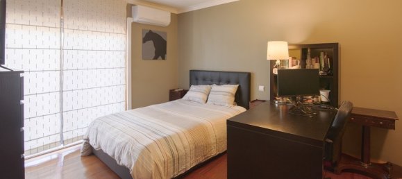 5 bedrooms Villa in Porto, Portugal No. 108501 11