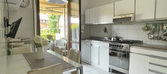 4-Zimmer Haus in Merate, Italy, Nr. 336443 9