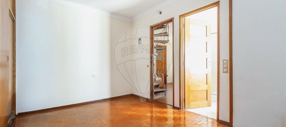 6 bedrooms House in Lisbon, Portugal No. 163239 14