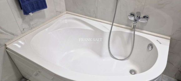 2 bedrooms Apartment in Gzira, Malta No. 2205 14