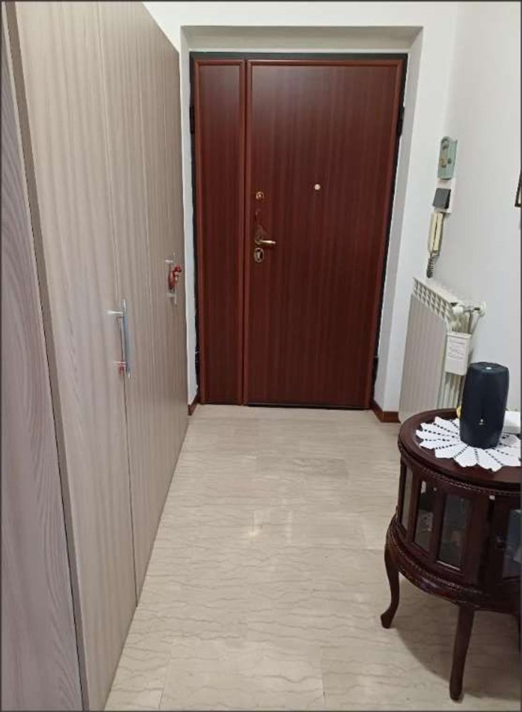 6 rooms Apartment in Aprilia, Italy No. 98659