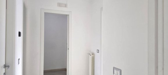 3 bedrooms Apartment in Adelfia, Italy No. 337361 9