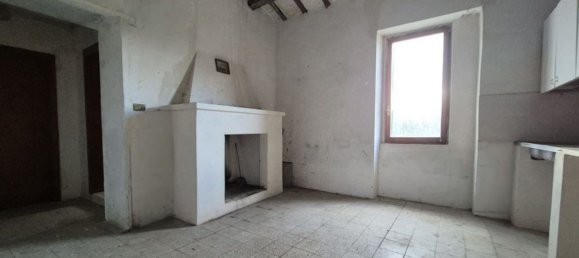 9 rooms House in Nocciano, Italy No. 41880 23