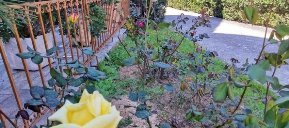 520m² Commercial property in Saronida, Greece No. 2896 28