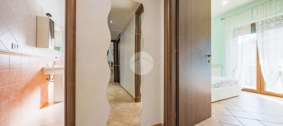 3-Zimmer Wohnung in Rome, Italy, Nr. 47730 3