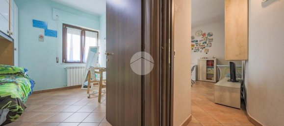 3-Zimmer Wohnung in Rome, Italy, Nr. 47730 9
