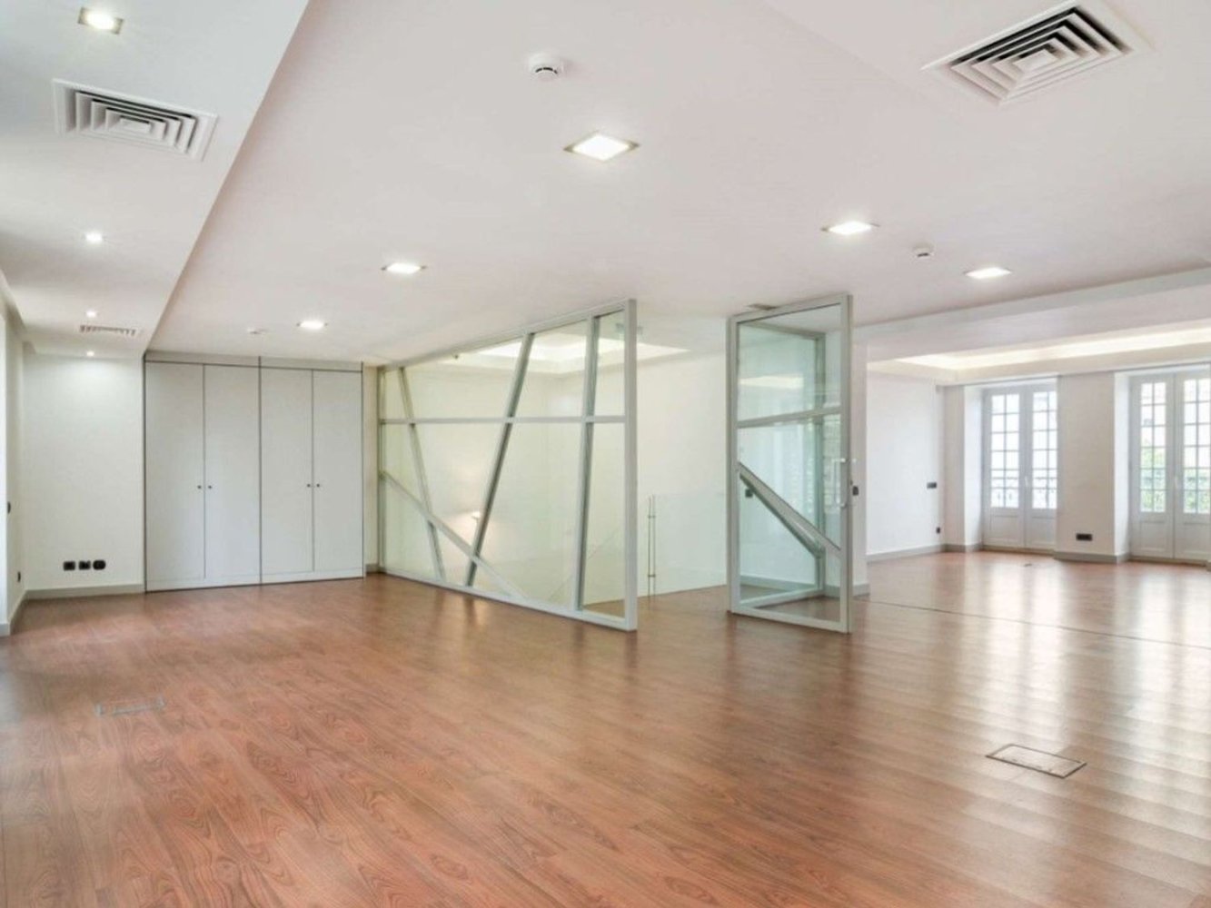 Bâtiment à Lisbon, Portugal 493m² No. 91959