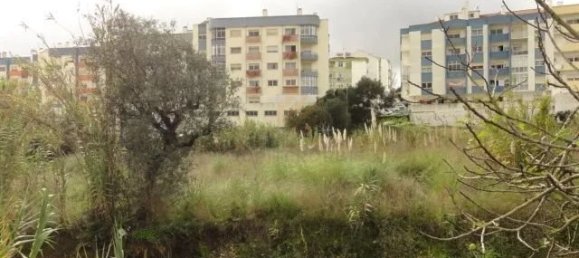 1812m² Land in Lisbon, Portugal No. 113107 4