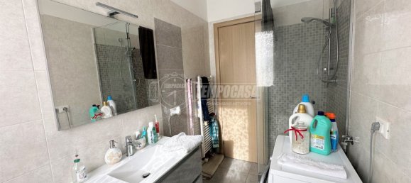 2 Schlafzimmer Wohnung in Piacenza, Italy, Nr. 149885 4