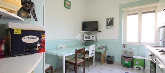 3 bedrooms Apartment in Rome, Italy No. 313110 18