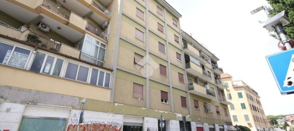 3 bedrooms Apartment in Rome, Italy No. 313110 25