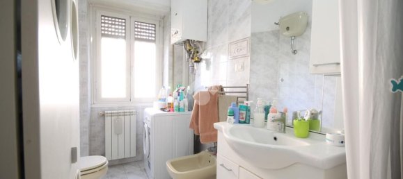 3 bedrooms Apartment in Rome, Italy No. 313110 22