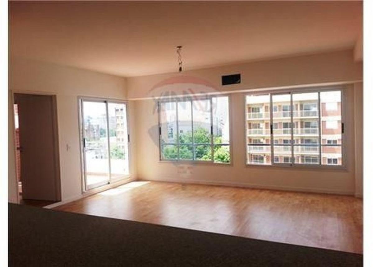 Studio in Buenos Aires, Argentina No. 93341