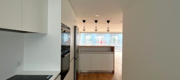 4 bedrooms House in Porto, Portugal No. 121762 6