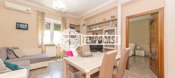 2 Schlafzimmer Wohnung in Rome, Italy, Nr. 324191 2