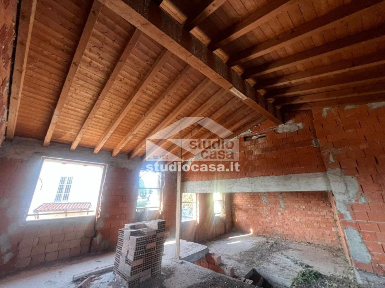3-salle Appartement à Torrevecchia Pia, Italy No. 332707