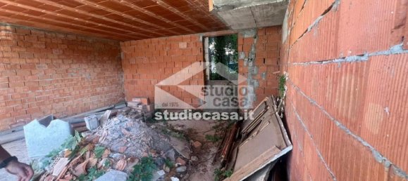 3-salle Appartement à Torrevecchia Pia, Italy No. 332707 15