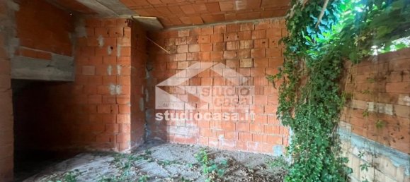3-salle Appartement à Torrevecchia Pia, Italy No. 332707 32