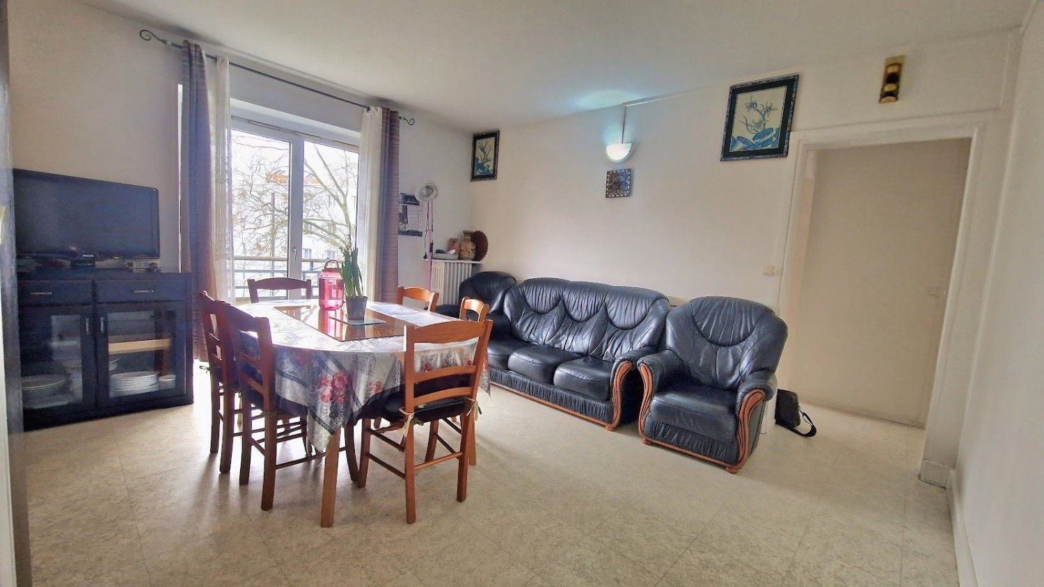 2 bedrooms Apartment in Bobigny, France No. 186501