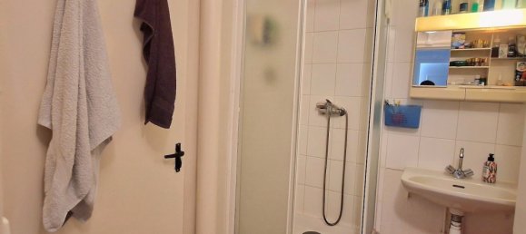 2 bedrooms Apartment in Bobigny, France No. 186501 5