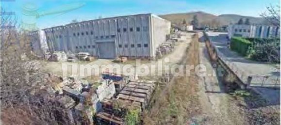 5 rooms Warehouse in Castiglione Falletto, Italy No. 289836 2