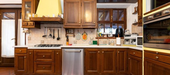 Дом с 3 комнатами в Демонте, Италия № 260553 3