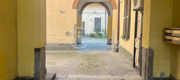 2 bedrooms Apartment in Corsico, Italy No. 113324 9