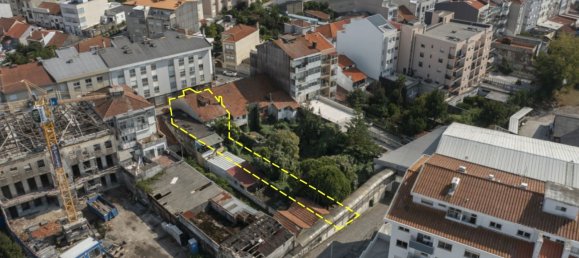 730m² Building in Porto, Portugal No. 138424 17