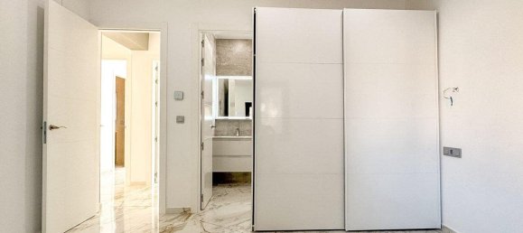 4 Schlafzimmer Haus in Torrevieja, Spain, Nr. 185970 32