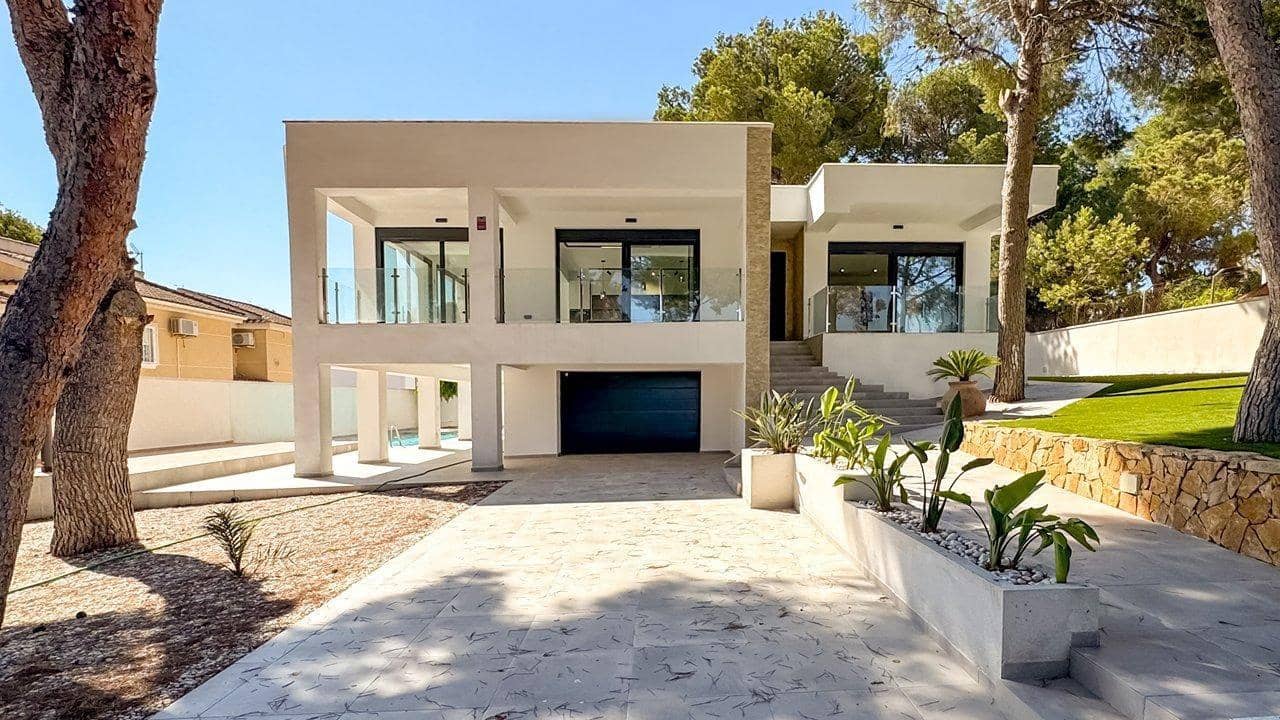 4 Schlafzimmer Haus in Torrevieja, Spain, Nr. 185970