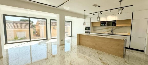 4 Schlafzimmer Haus in Torrevieja, Spain, Nr. 185970 16