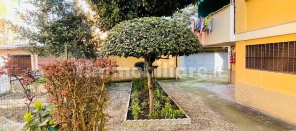 2 bedrooms Apartment in Cremona, Italy No. 202835 16