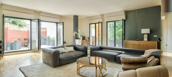 Замки и поместья с 3 спальнями в Рюэй-Мальмезон, Франция № 175943 3