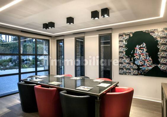 Propiedad comercial de 3 habitaciónes en Celle Ligure, Italy No. 211460