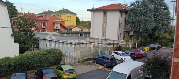 Apartamento T2 em Rho, Italy N.º 361762 28