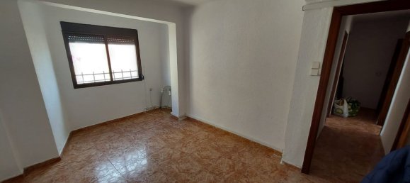 3 bedrooms Apartment in Manises, Spain No. 149376 9