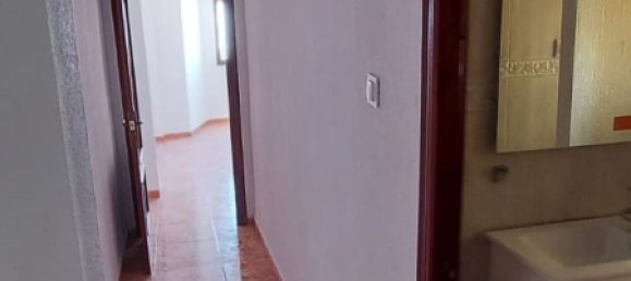 3 bedrooms Apartment in Manises, Spain No. 149376 2