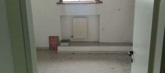 99-salle Maison à Besnate, Italy No. 187566 27