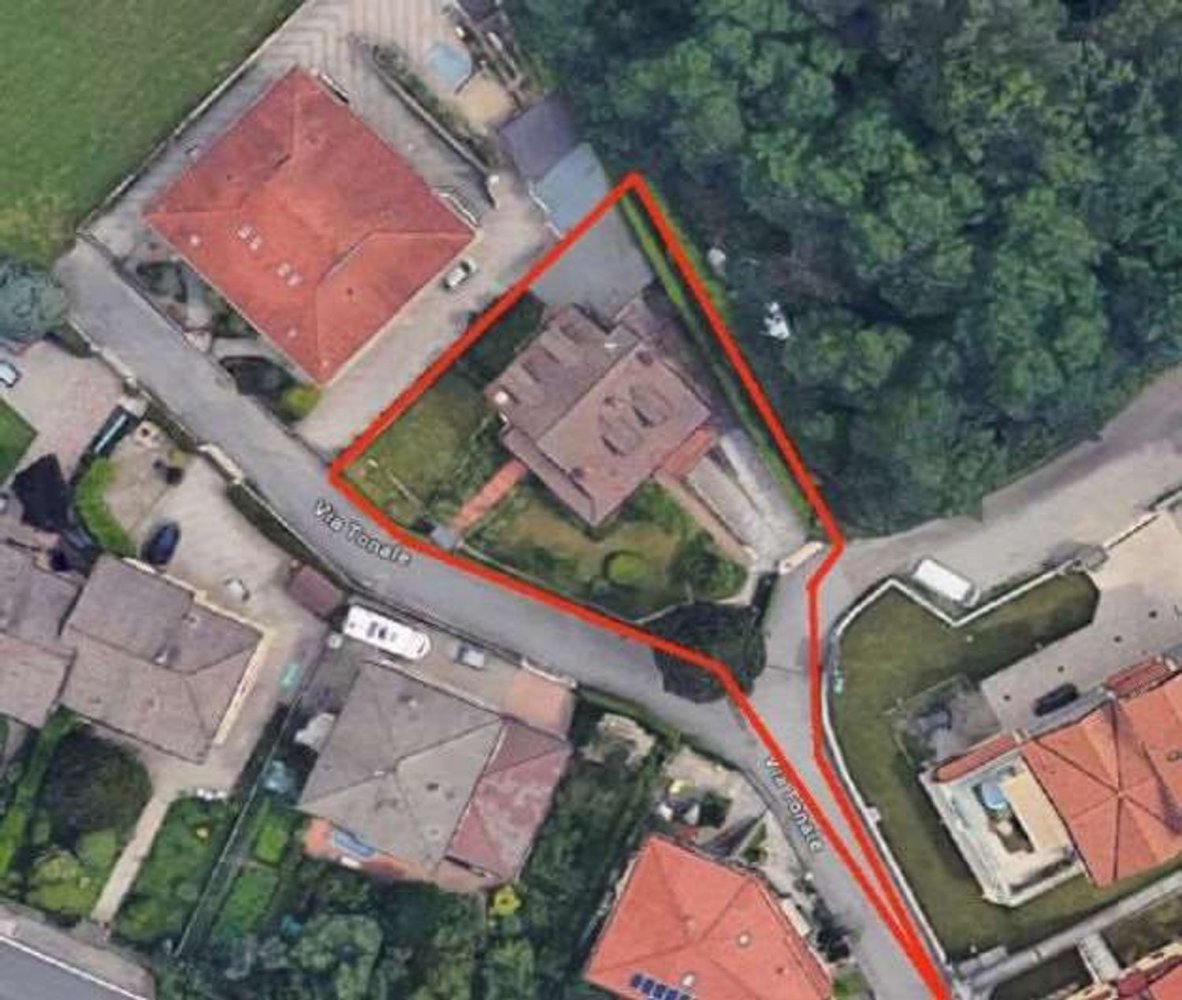 99-salle Maison à Besnate, Italy No. 187566